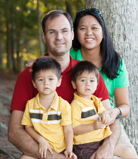 Atlanta Newborn Photographer bio picture